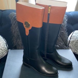 Tommy Hilfiger Black and cognac leather boots